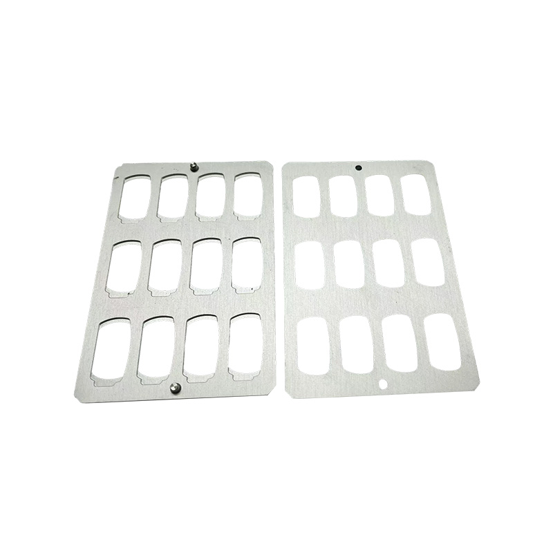 How does the Hyundai Photovoltaic Fixture L03967-tray achieve efficient integration of solar panels and light sources?