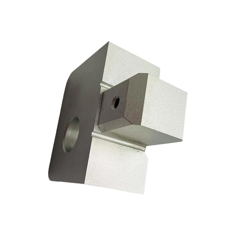 How can the structural design of a metal motor seat be optimized to enhance its torsional stiffness?